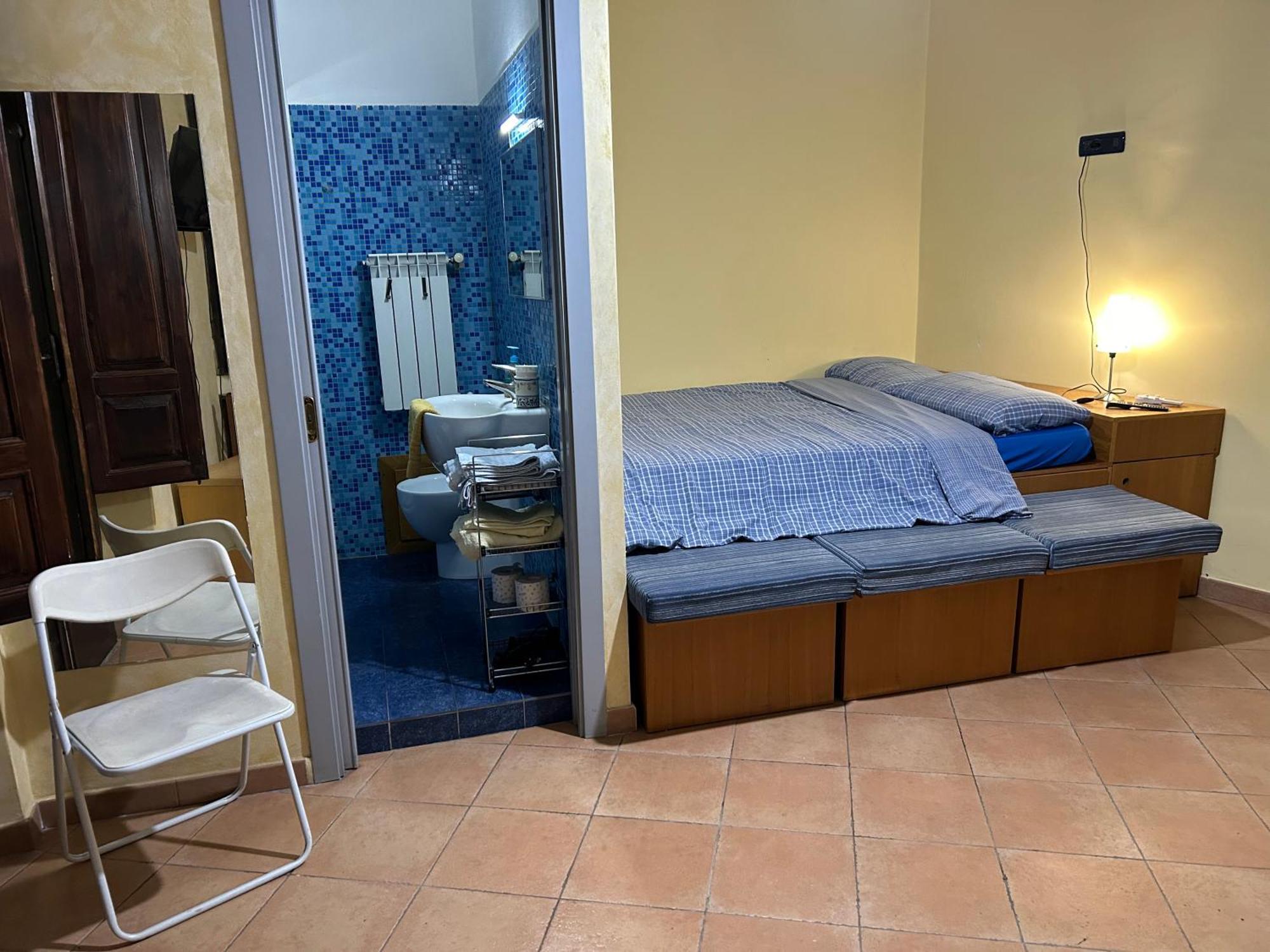 B&B L'Angolo Sulla Piazza Mirabella Imbaccari Екстериор снимка